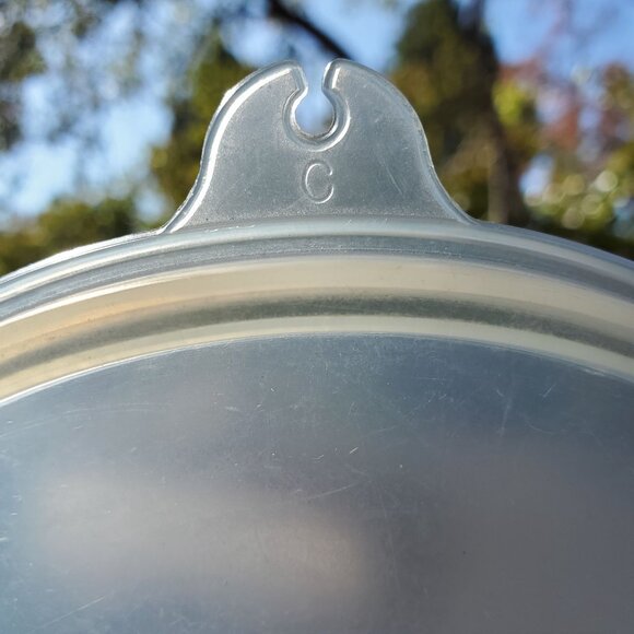 3 VTG Tupperware USA Seal Sheer Clear Round Replacement 6" C Tab Lids Only 227-4 - Picture 4 of 5